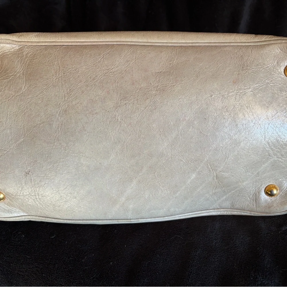 Prada Vitello Shine Leather Satchel with Shoulder Strap - Picture 13 of 16